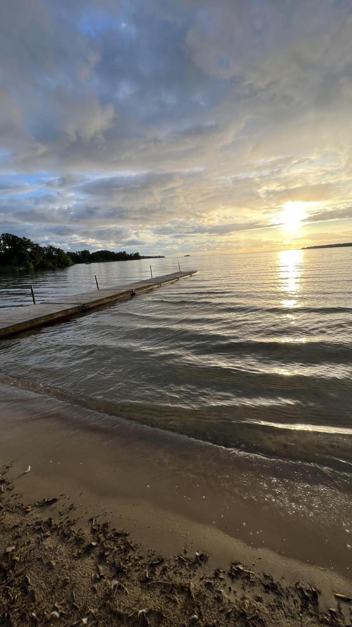 Boende - Stuga Nara Naturen, 3 Km Fran Motala Centrum Av Privat Vard Exterior foto